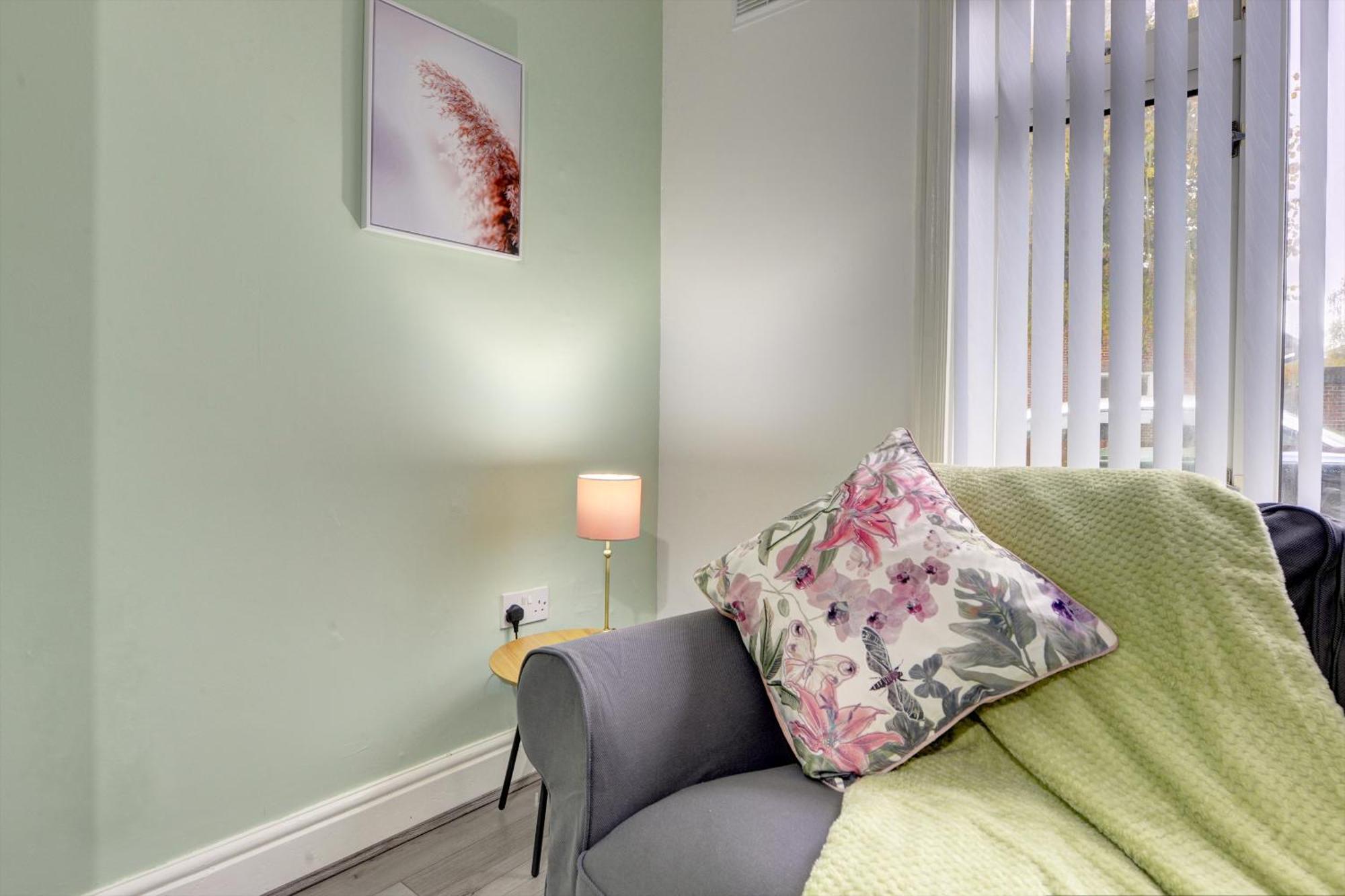 Stunning And Lovely 3 Bed House - Catch 22 Coventry Eksteriør billede