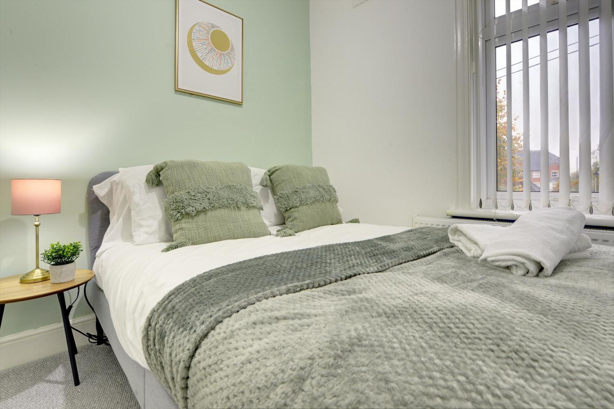 Stunning And Lovely 3 Bed House - Catch 22 Coventry Eksteriør billede