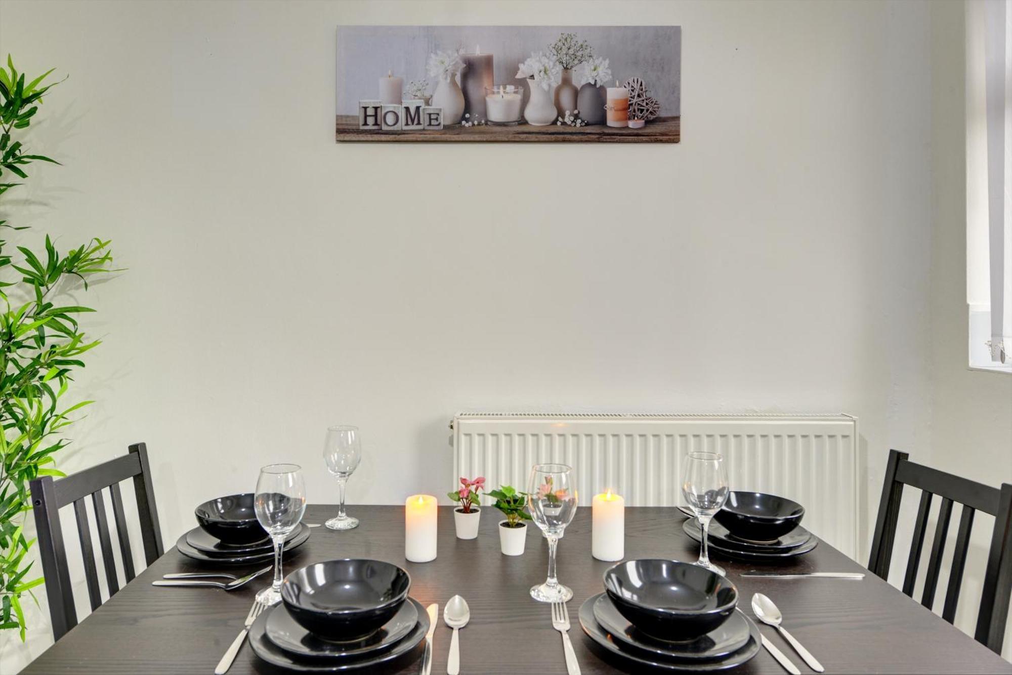 Stunning And Lovely 3 Bed House - Catch 22 Coventry Eksteriør billede