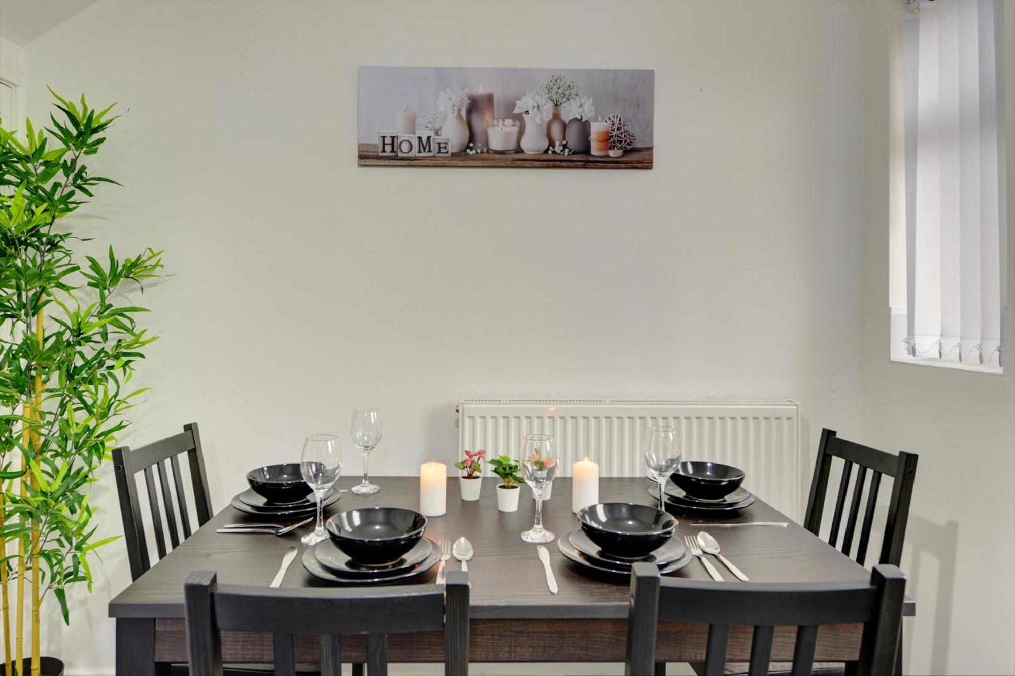 Stunning And Lovely 3 Bed House - Catch 22 Coventry Eksteriør billede