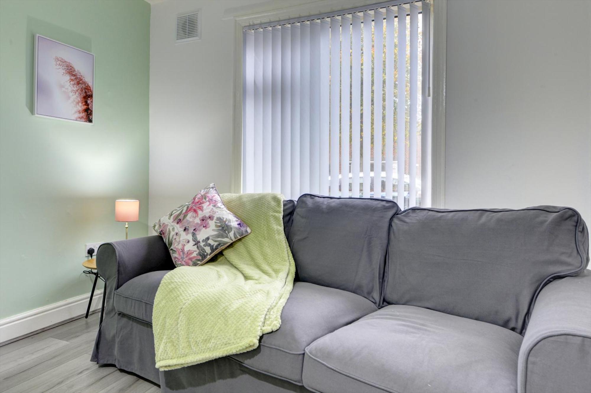 Stunning And Lovely 3 Bed House - Catch 22 Coventry Eksteriør billede