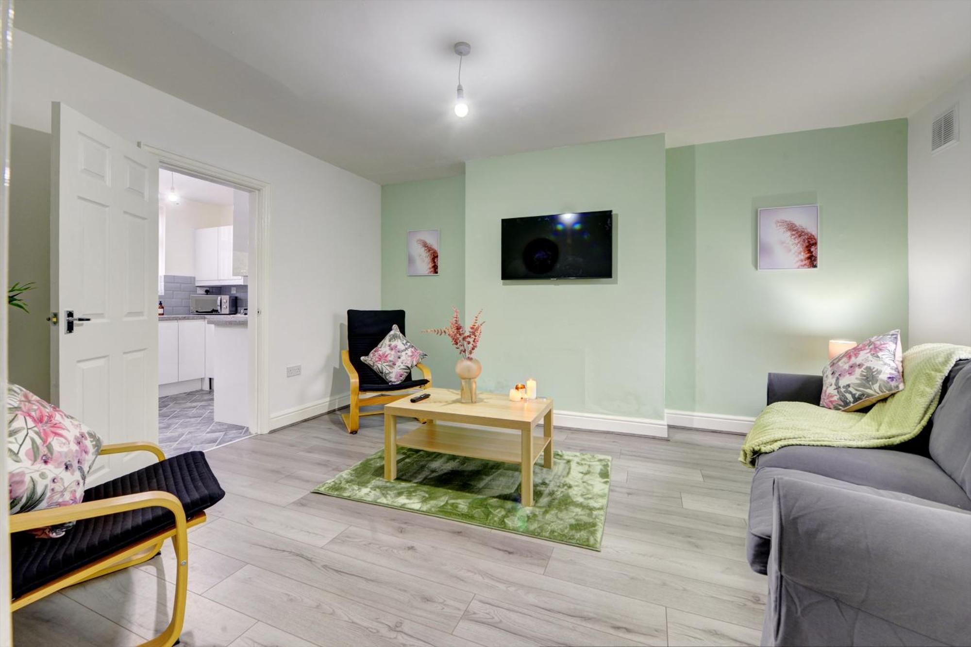 Stunning And Lovely 3 Bed House - Catch 22 Coventry Eksteriør billede